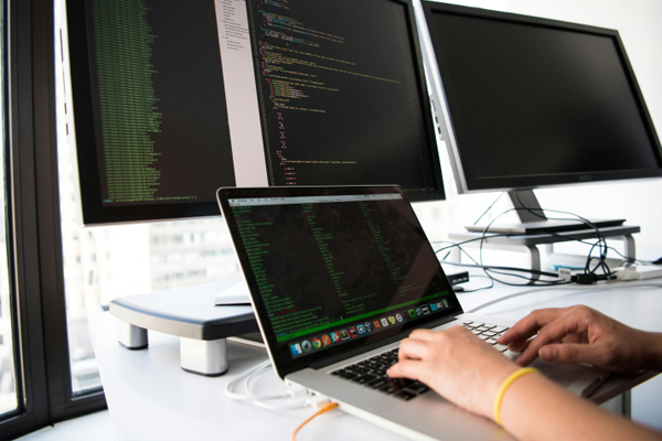 河北定諾電氣取得安全防護型電表箱專利，便于安裝在室外的電表箱進行防雪堆積:電表計量箱